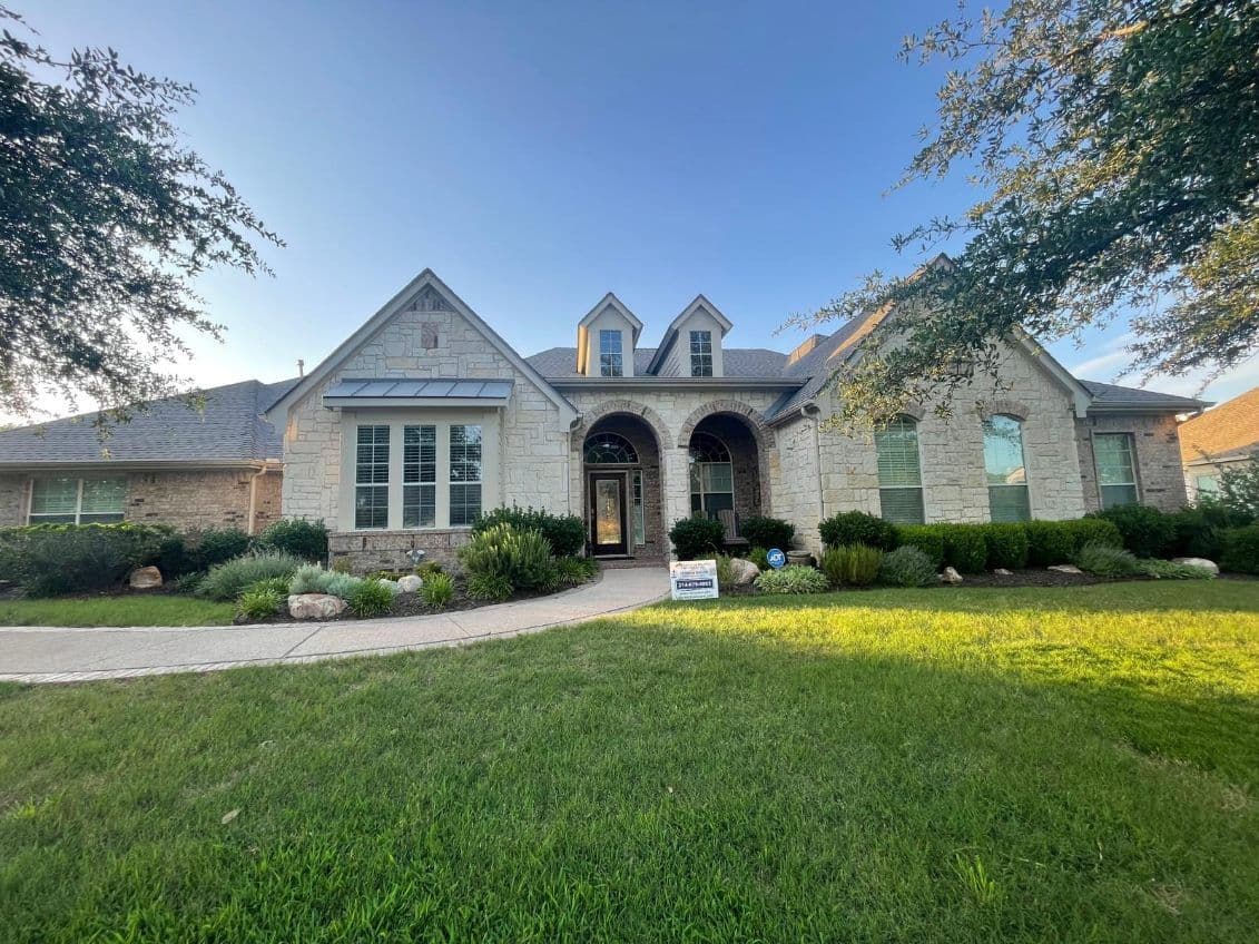 Modern Roof Makeover Enhances Home Protection