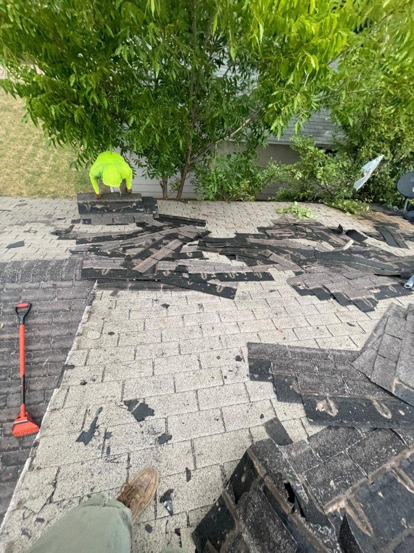 Gallery photos for Shingle Layer Discovery: Roof Repair Expertise: Image #1