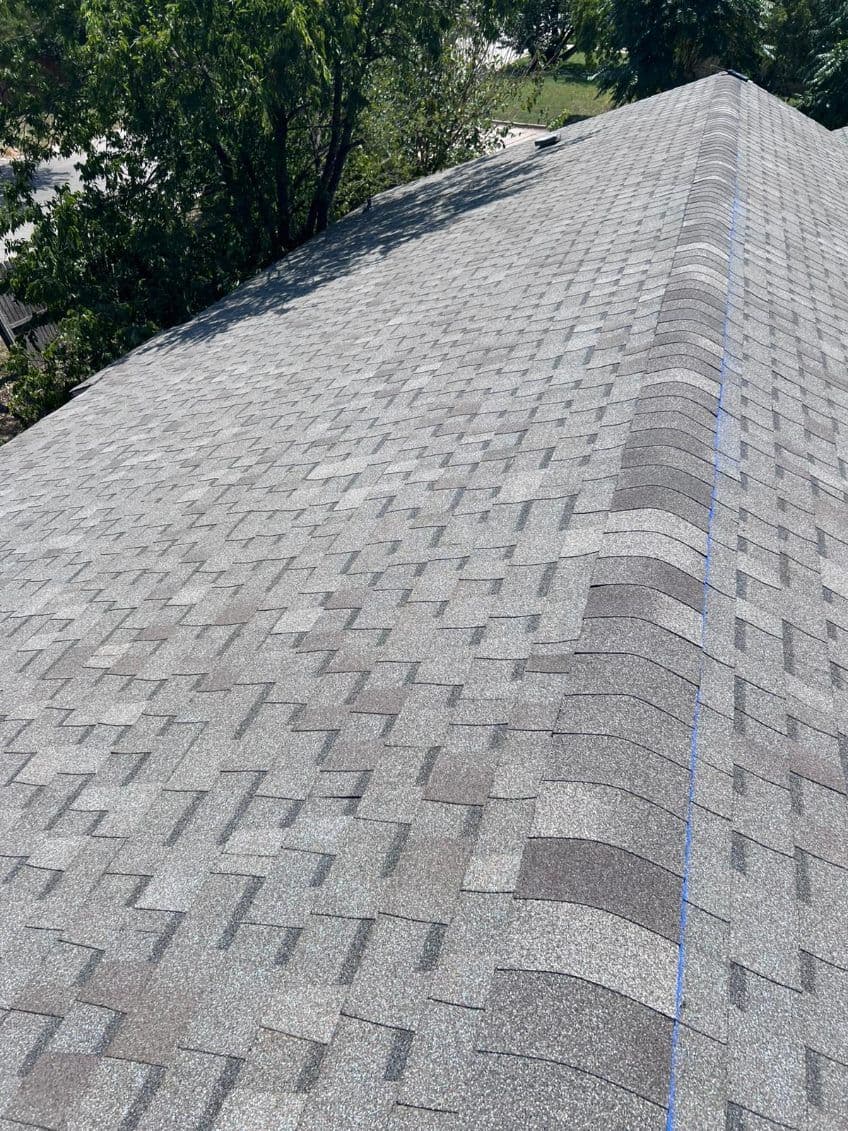 Gallery photos for Stunning Shingle Roof Transformation by Salazar: Image #2